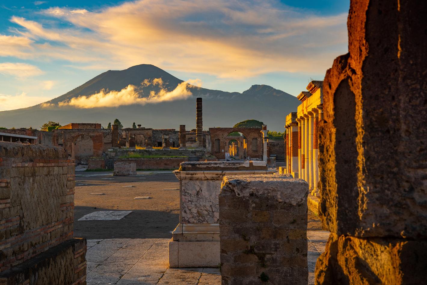 Pompeii and Vesuvius day tour
