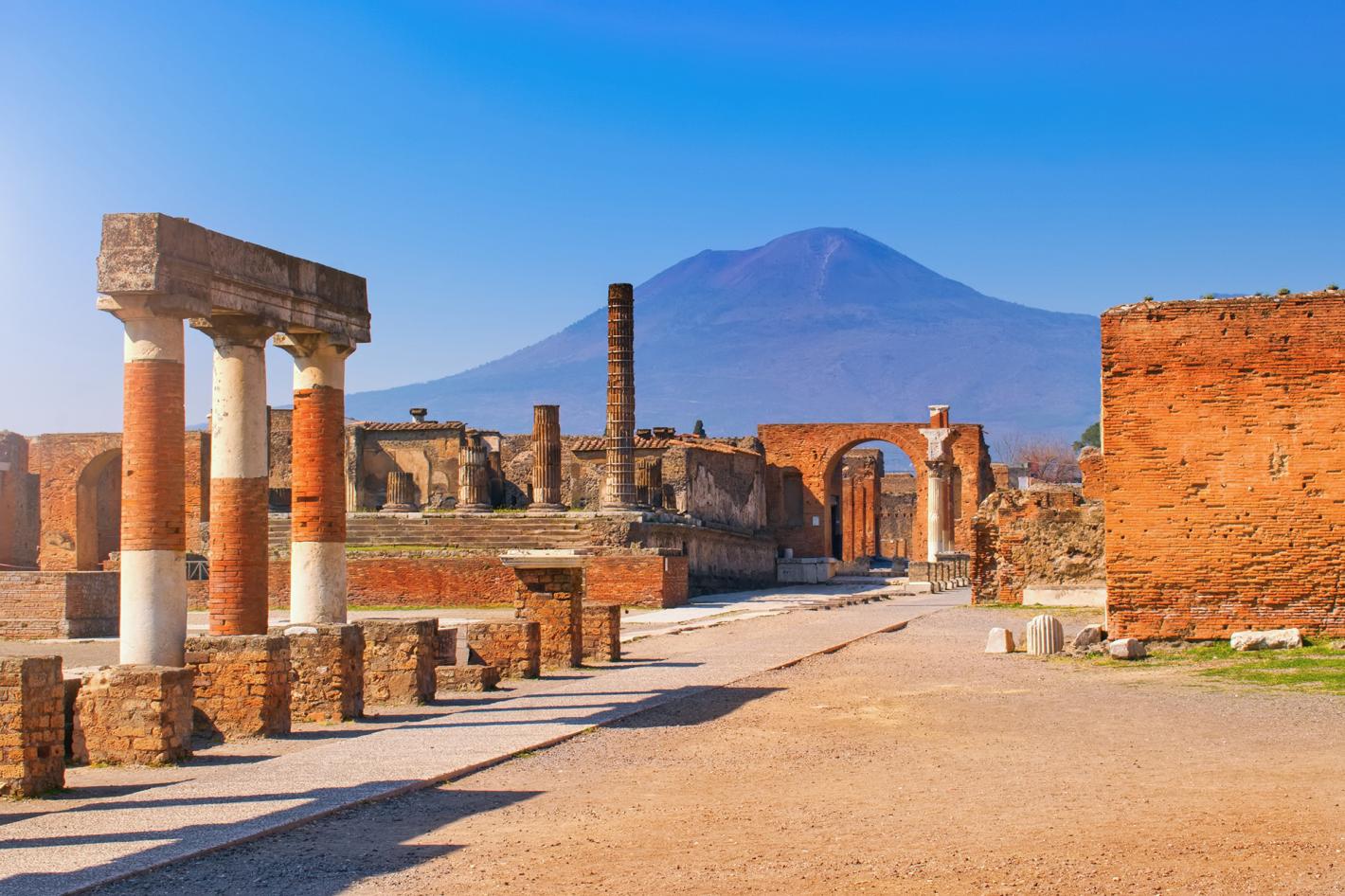 Herculaneum, Pompeii & Vesuvius