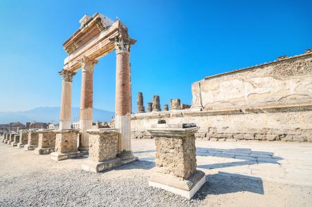 Pompeii and Herculaneum day tour-4